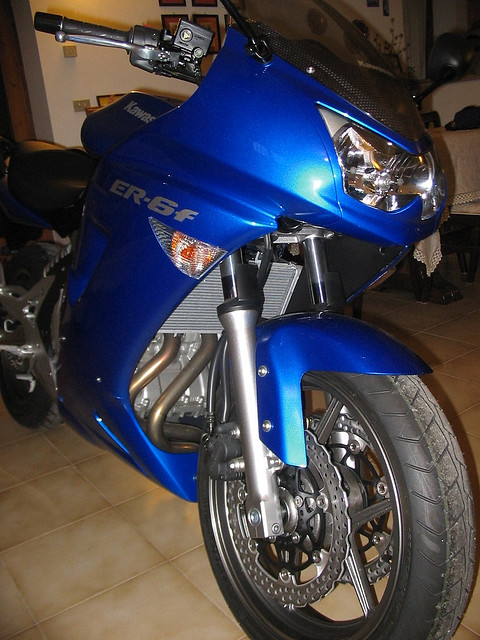 Moto Kawasaki er-6f_2207159510_m